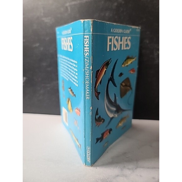 A Golden Guide Fishes Paperback - Picture 10 of 10